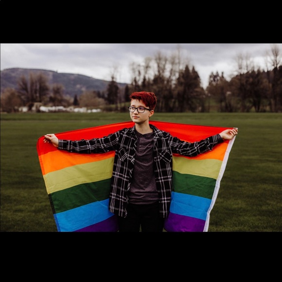 Meet your Posher, Robin - Picture 1 of 1